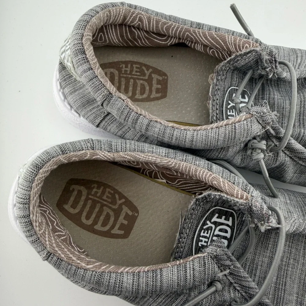 Hey Dude Wally Loafers Kids Size 5 Grey Textured Slip On Casual Shoes